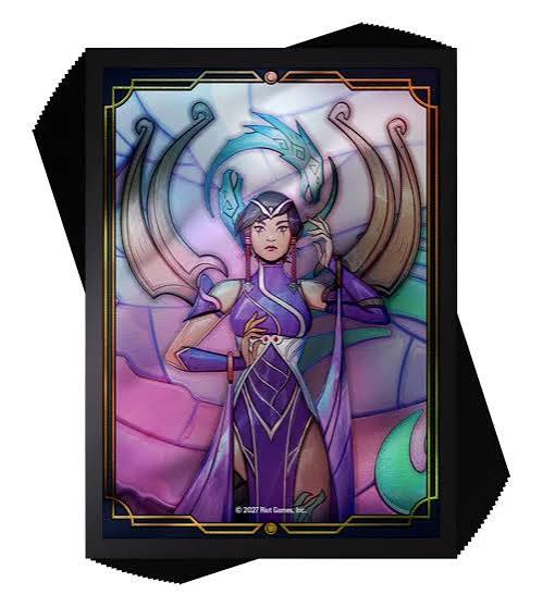 Riftbound: League of Legends Legacy Champion Sleeves - Karma
